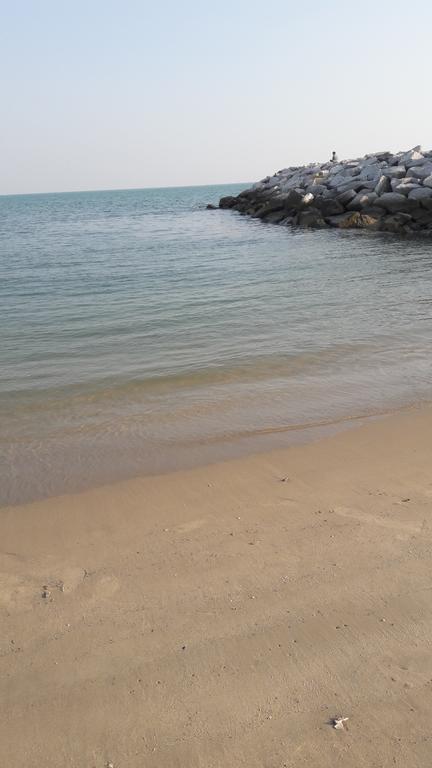 Sabaidee Beach Rayong Eksteriør bilde
